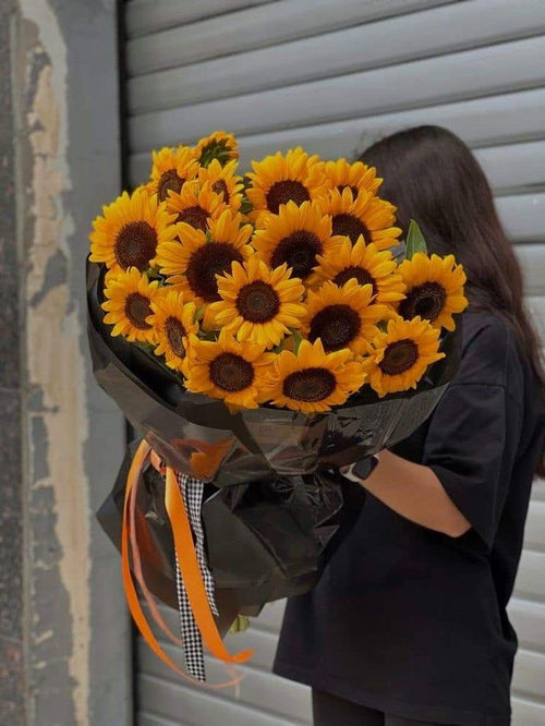 30 Big Sunflowers