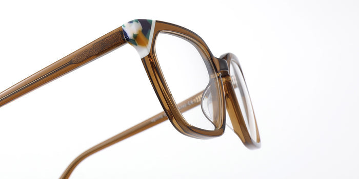 Luxurious Glow Eyewear